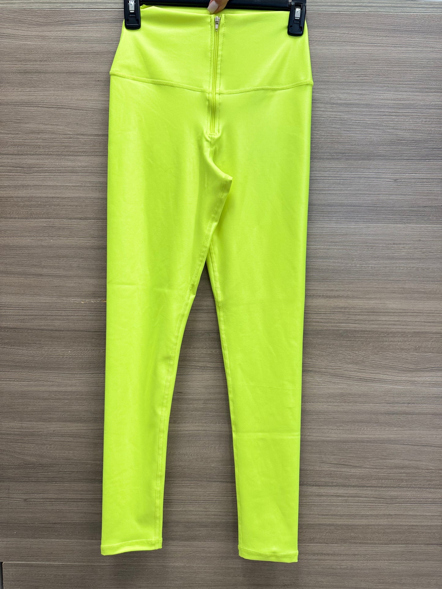 LEGGINGS EFECTO CUERO CON CIERRE